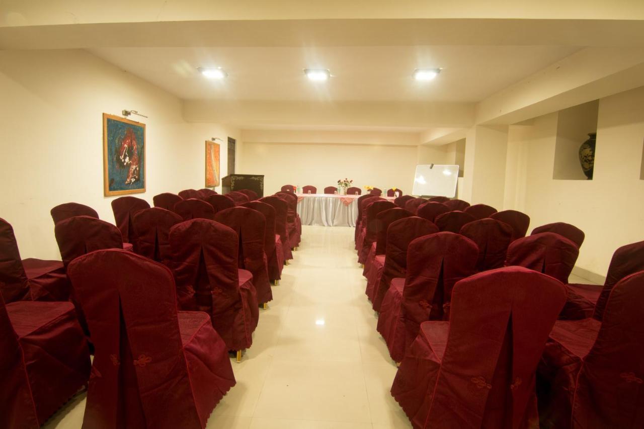 גנגטוק Central Hill Resort The Mall Road מראה חיצוני תמונה
